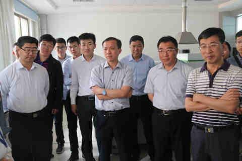 濰坊市濱海經濟開發(fā)區(qū)安全綜合監(jiān)管考察團到集團考察